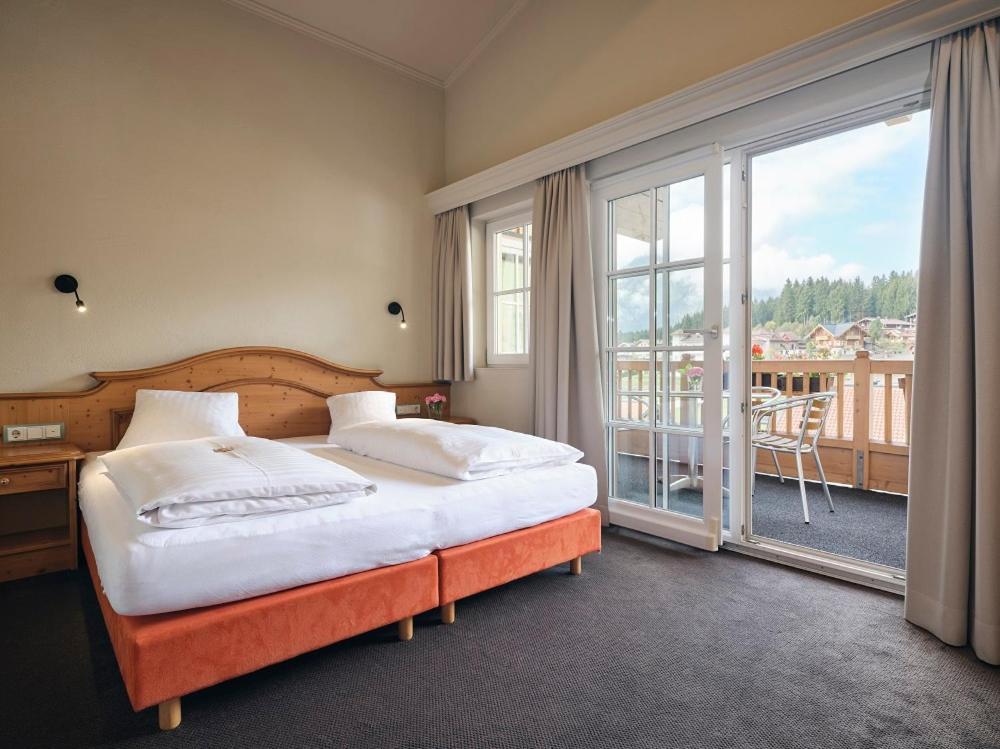 Hotel Garni Pinzgau, Fabian Huettl Neukirchen am Grossvenediger Exterior photo