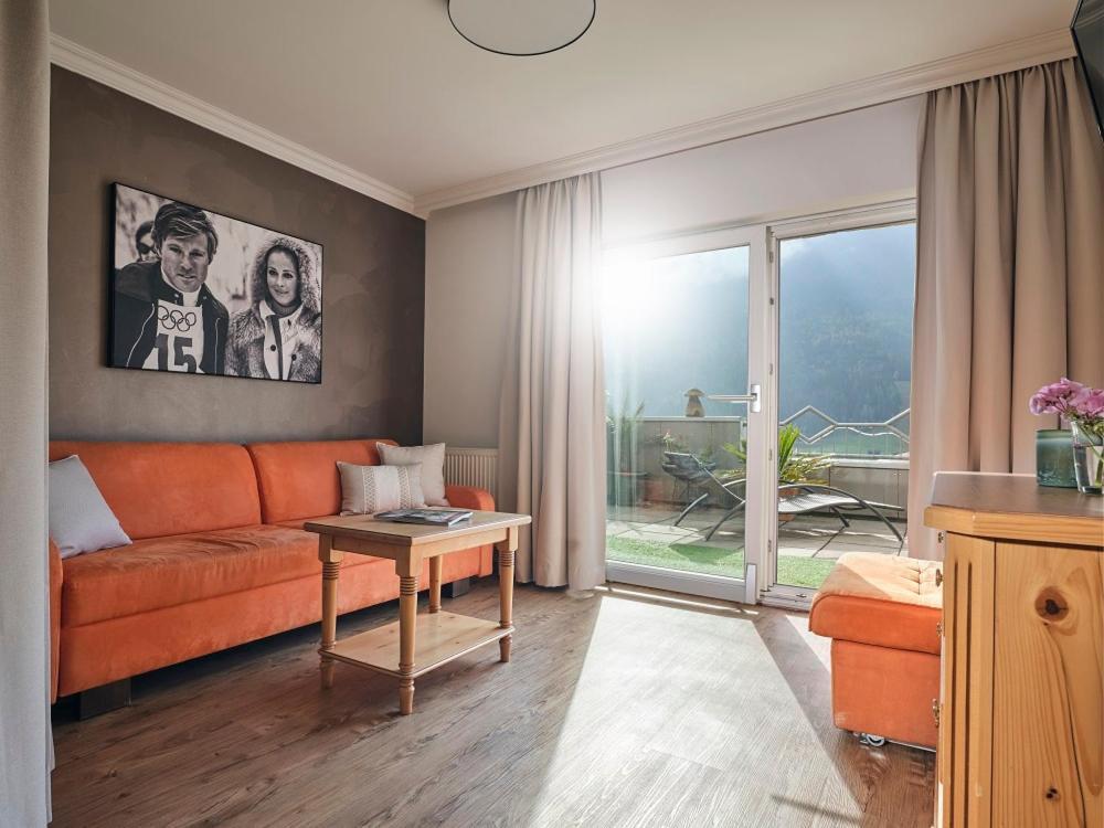 Hotel Garni Pinzgau, Fabian Huettl Neukirchen am Grossvenediger Exterior photo