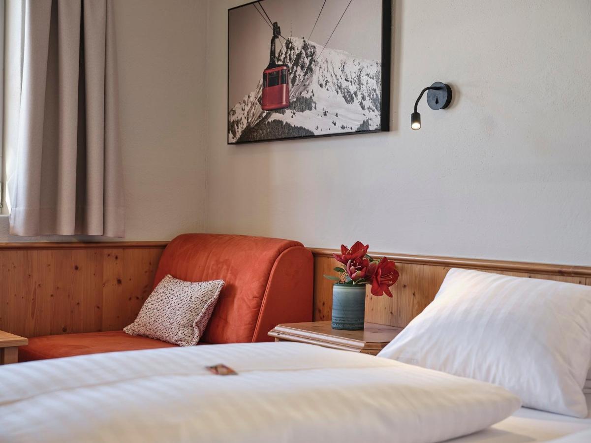 Hotel Garni Pinzgau, Fabian Huettl Neukirchen am Grossvenediger Exterior photo